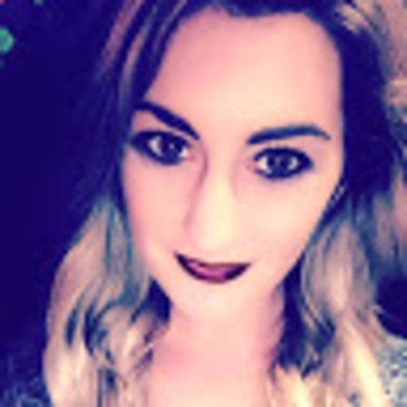 Meet your Posher, Shaina - Picture 1 of 1